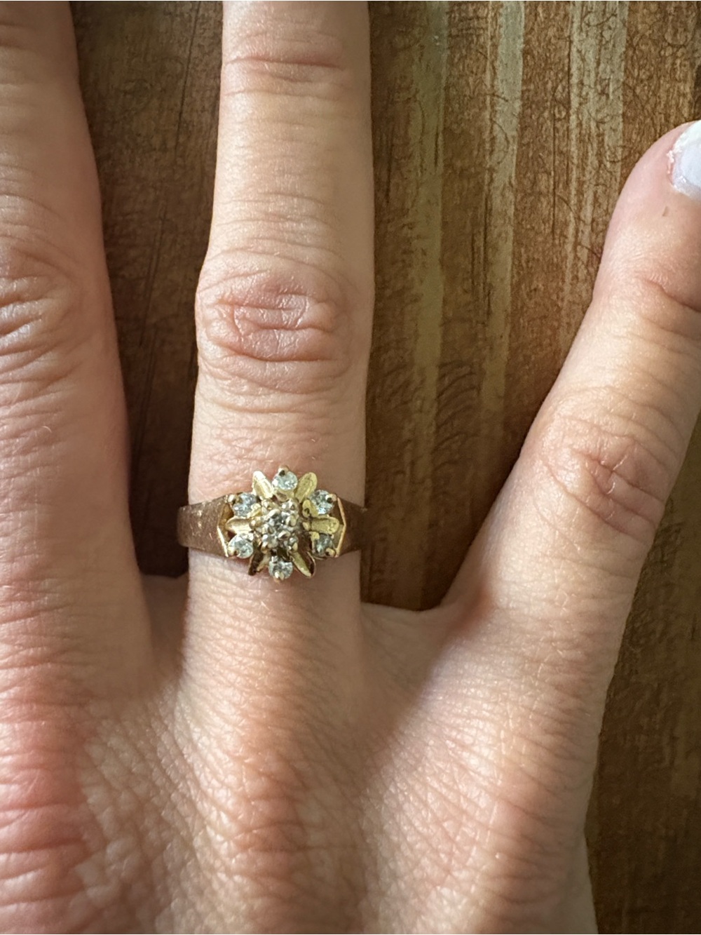 Vintage 14k Yellow Gold Floral Cluster Ring with Diamond Stones Size 5